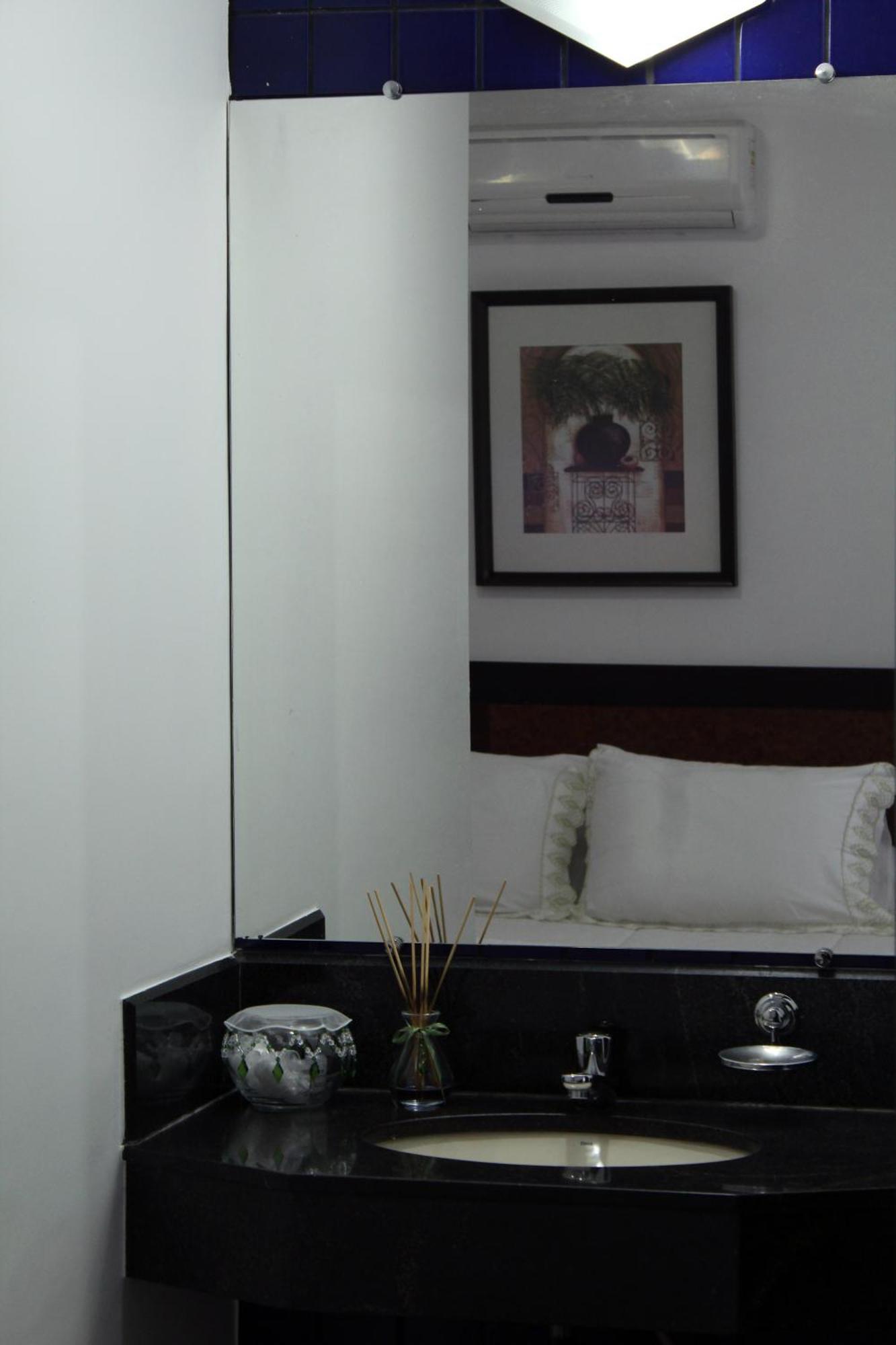 Hotel Dom Henrique Timoteo ภายนอก รูปภาพ