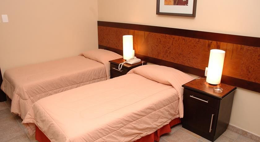 Hotel Dom Henrique Timoteo ภายนอก รูปภาพ