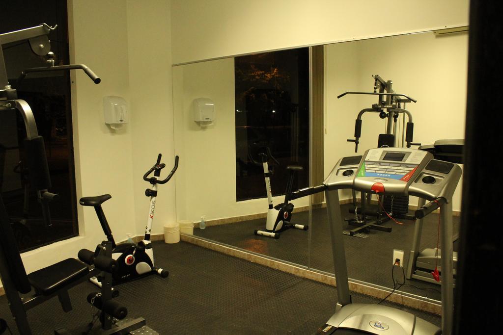 Hotel Dom Henrique Timoteo ภายนอก รูปภาพ