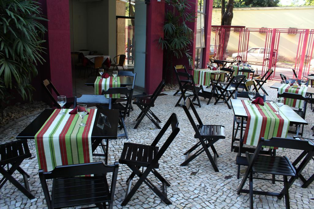 Hotel Dom Henrique Timoteo ภายนอก รูปภาพ