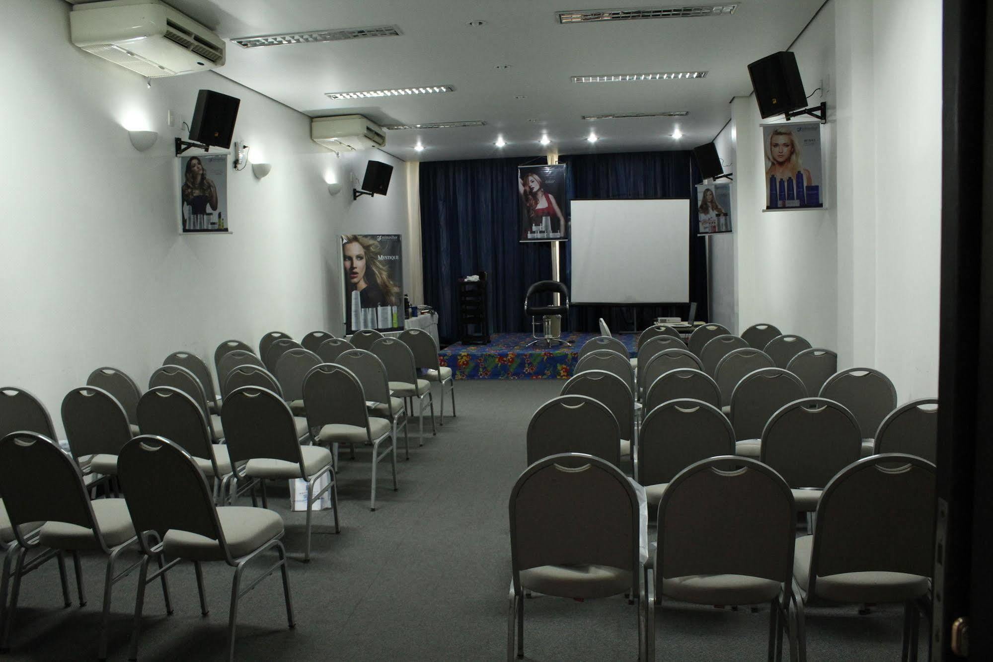 Hotel Dom Henrique Timoteo ภายนอก รูปภาพ